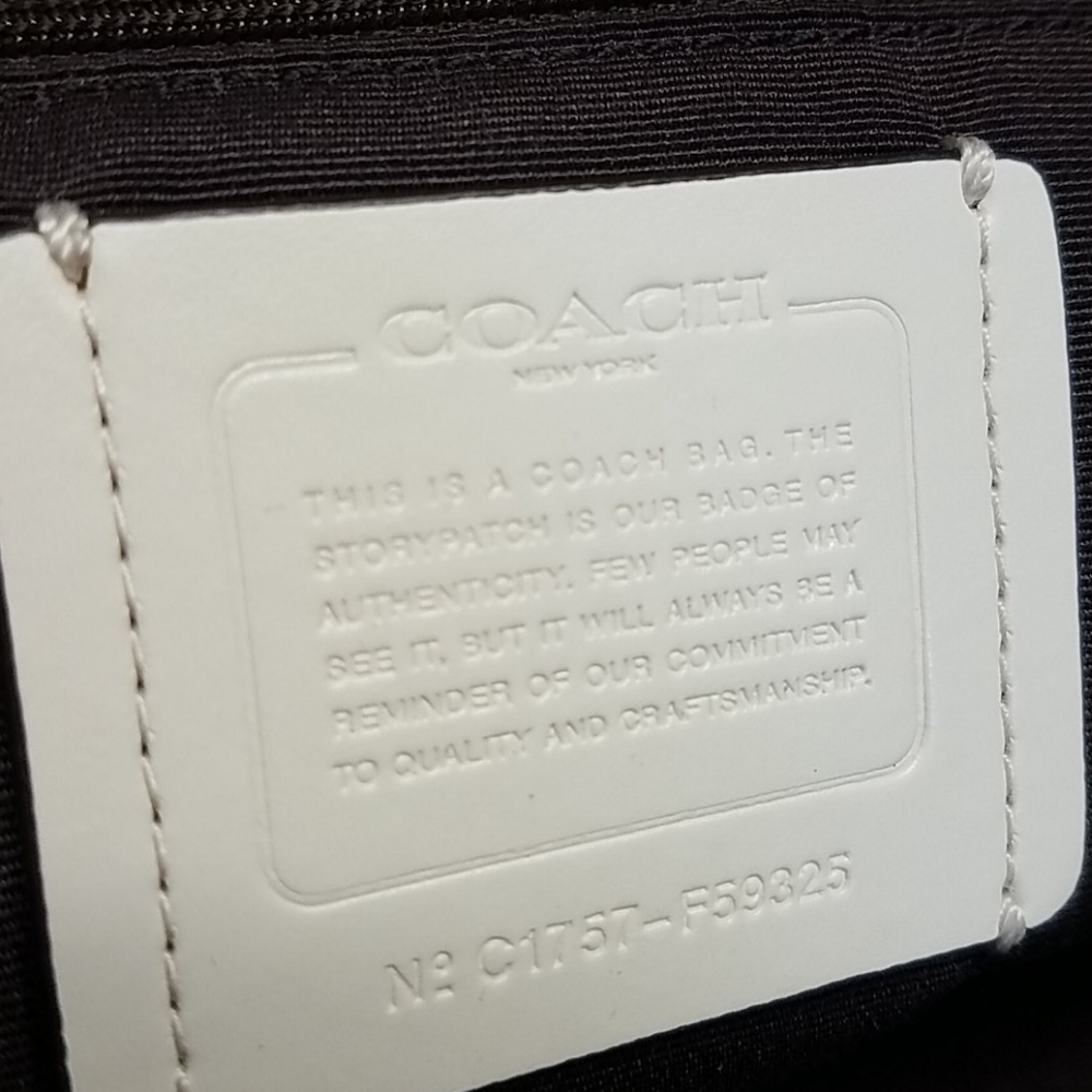 Coach White Leather Women's Bag Set - Picture 13 of 16